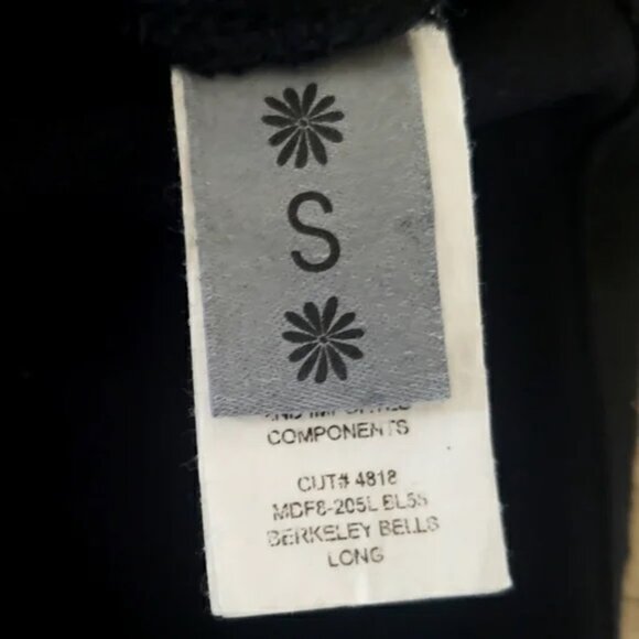 Show Me Your MuMu Black Berkeley Bells Long. - Picture 6 of 8